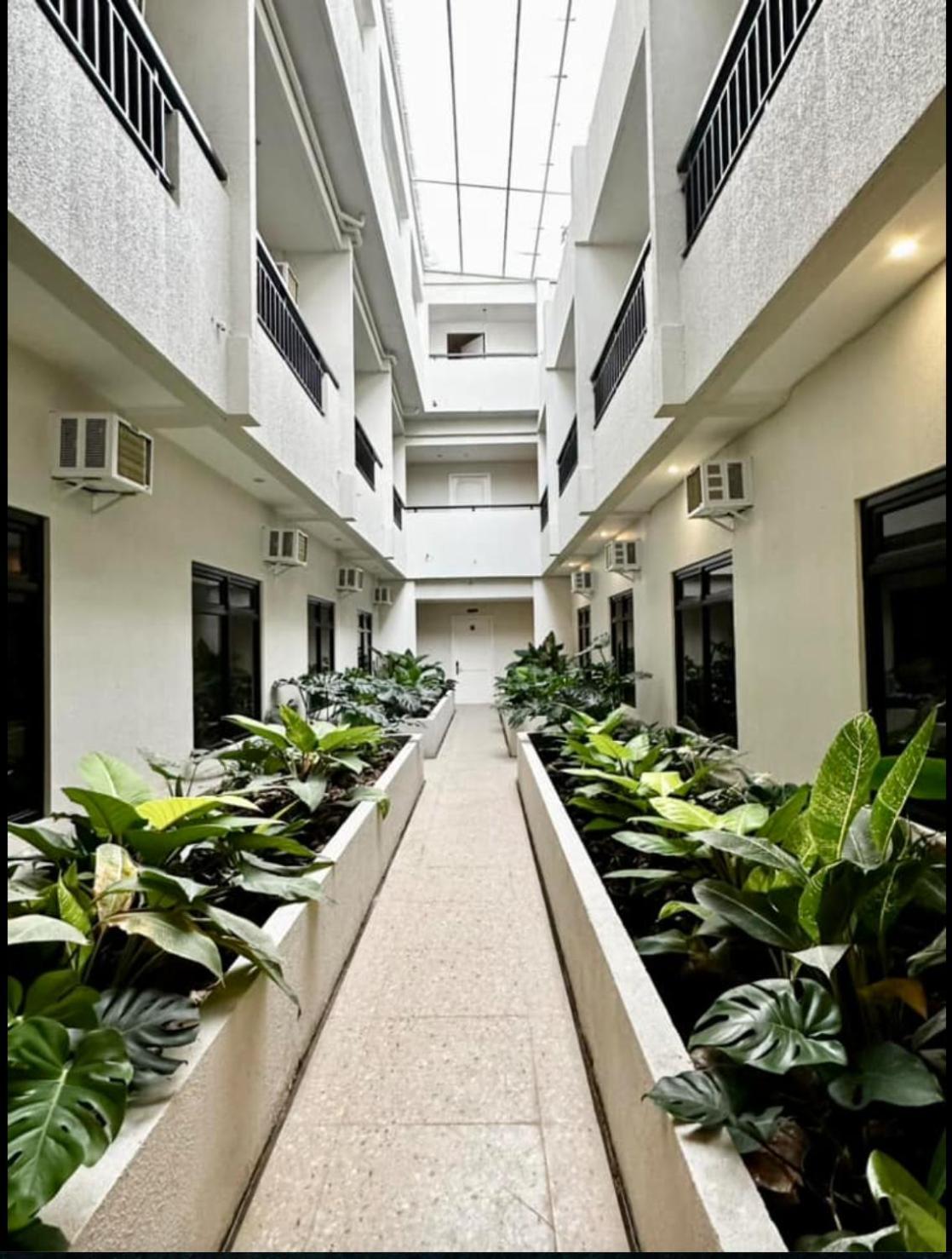 Rudolfo Suites Roxas City Exterior photo