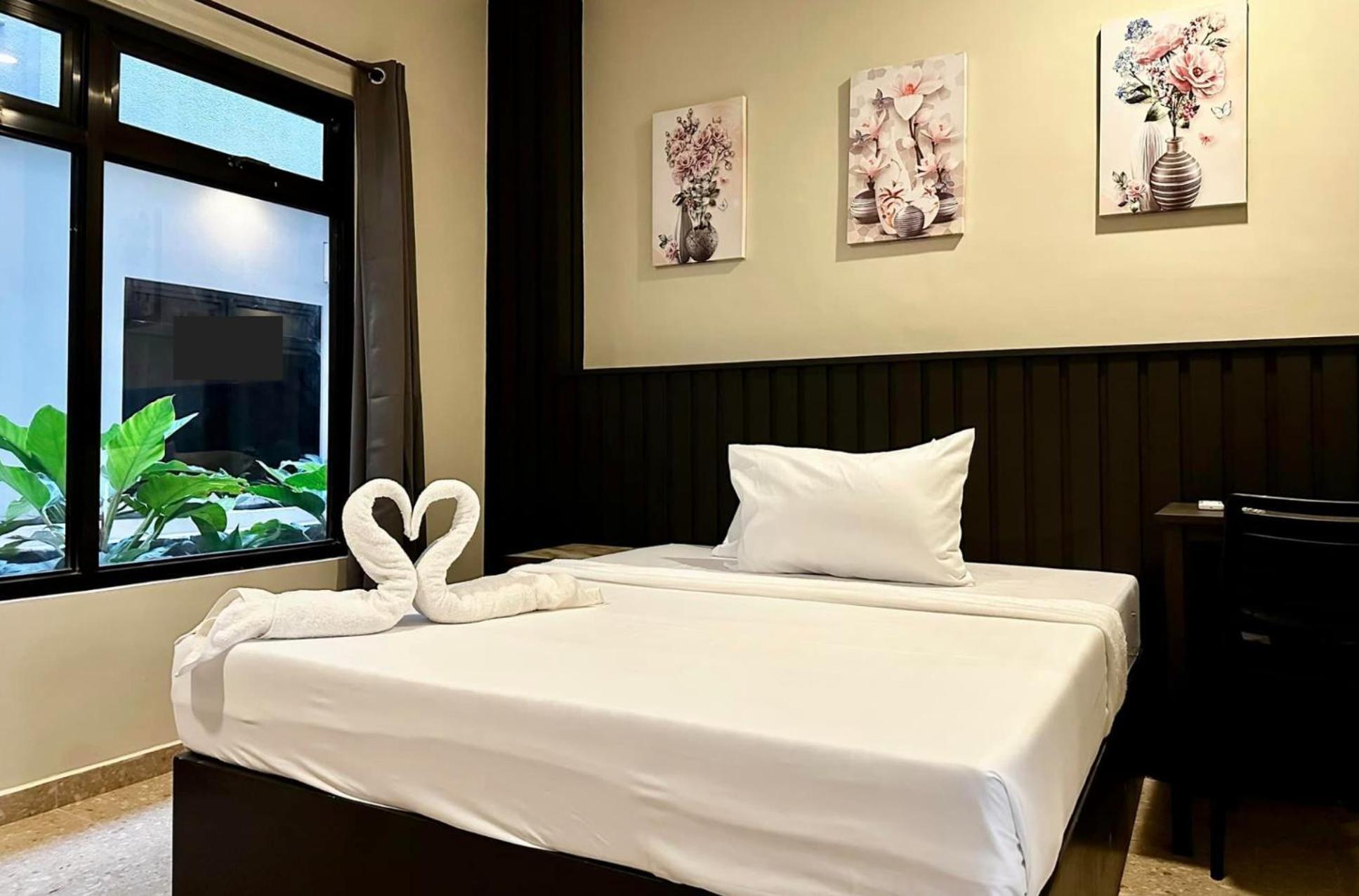 Rudolfo Suites Roxas City Exterior photo